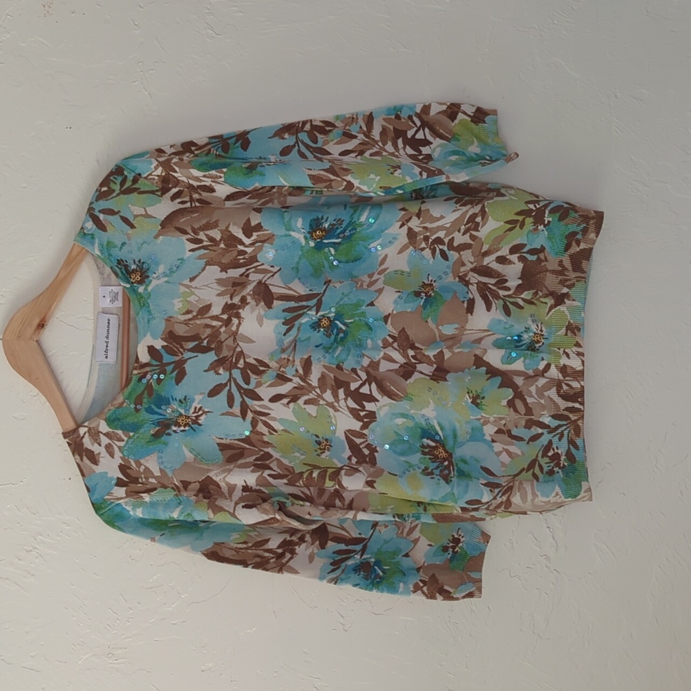 Alfred Dunner Floral Short Sleeve Light Sweater Size Small with Sequins